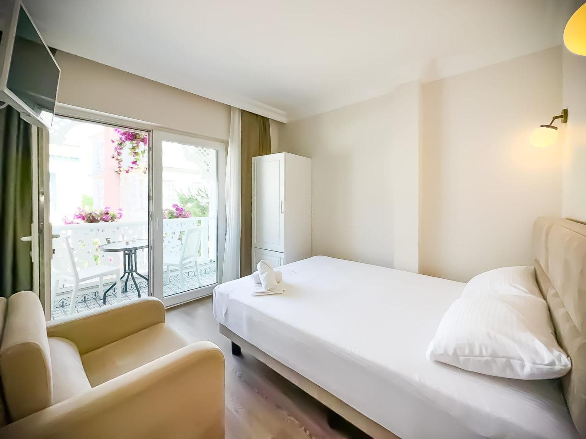 Hi Hotel Ivy Bueyuekada อดาลาร์ ภายนอก รูปภาพ